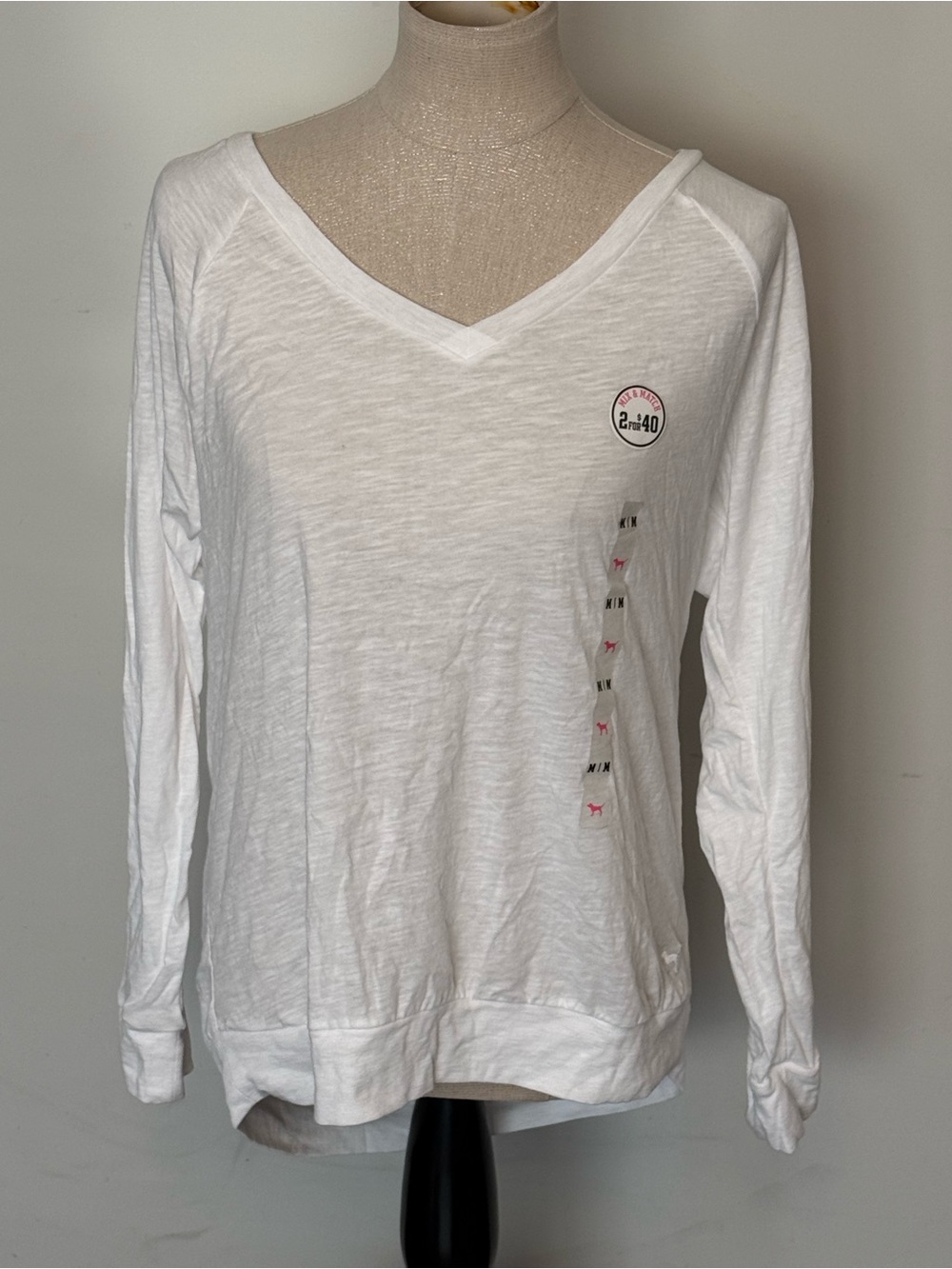 PINK Victoria's Secret White V-Neck Raglan Long Sleeve Knit Tee Cotton M